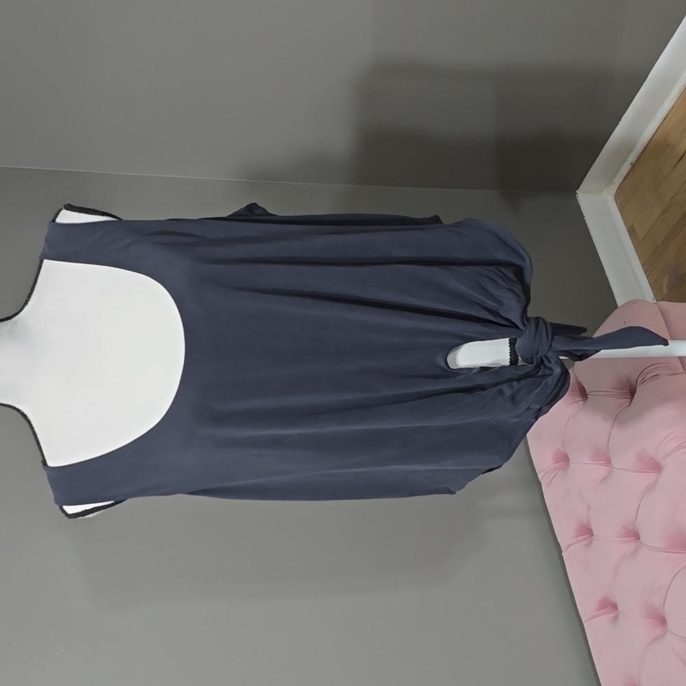 Universal standard tank sz med